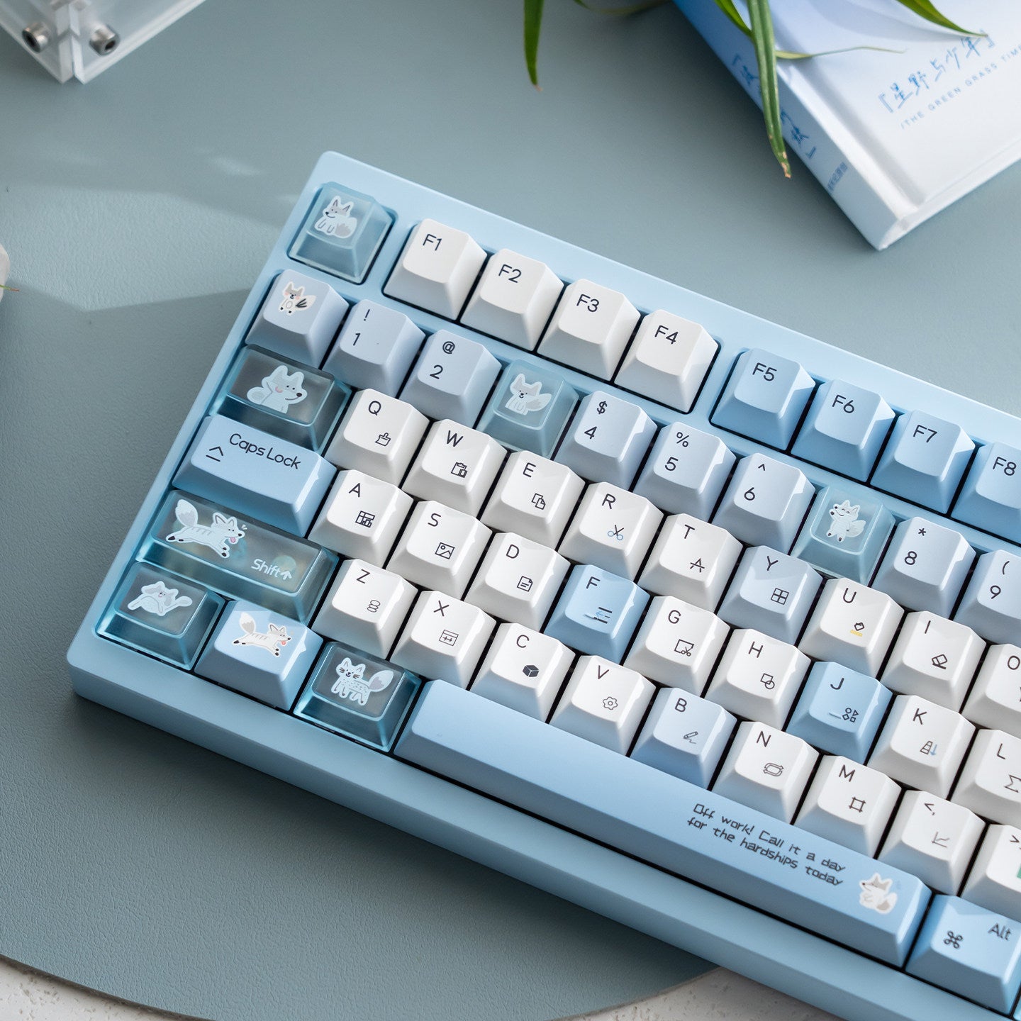 “Lazy Fox” Keycaps