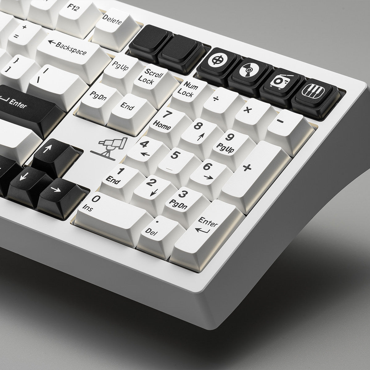 Wob（Black）& Bow（White）Keycaps Double-shot Molding